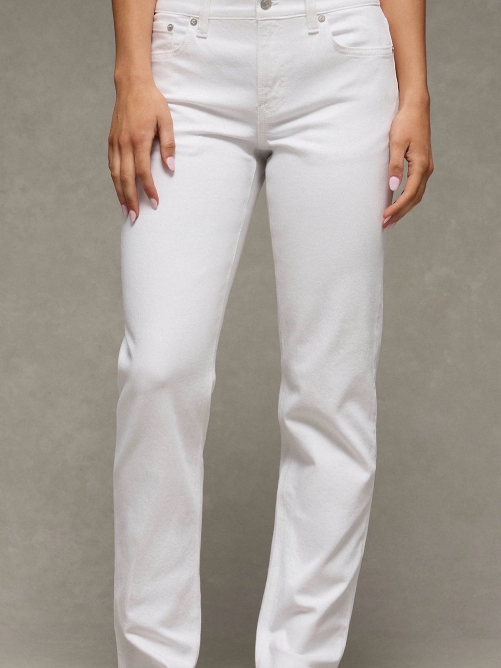 Women’s White AE High Waisted Straight Jean 12